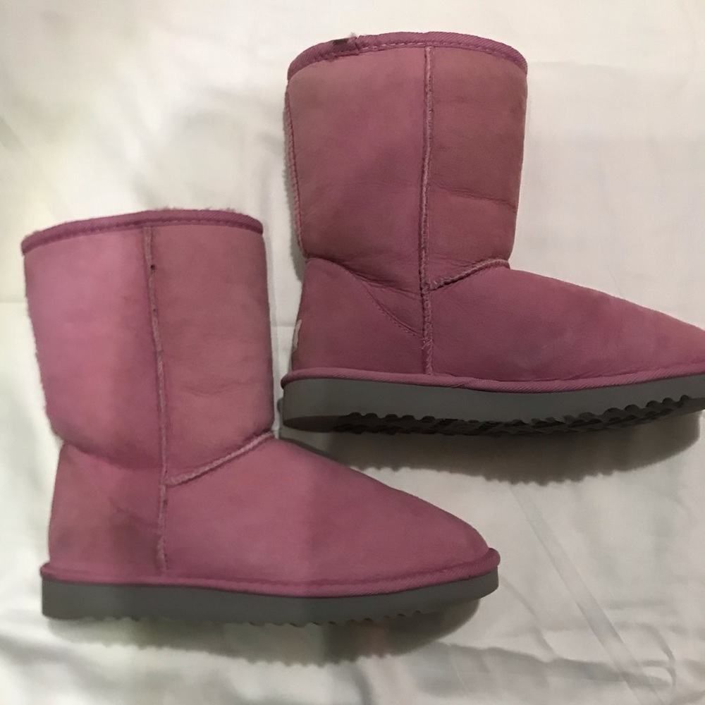 PINK UGG’s 🎉 RARE✨ - Picture 3 of 13